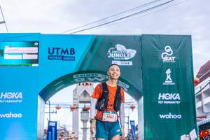 BIB: 5161
                            <button type="button" onclick="openModal(21792195)" class="btn btn-primary btn-sm float-right btn-popup" data-toggle="modal" data-target=".modal-high-quality">
                        <i class="fas fa-shopping-cart"></i> Add to Cart
                    </button>
                                            <button type="button" onclick="isThisMe(21792195, true)" class="btn btn-success btn-sm float-right btn-popup btn-isme hidden" data-toggle="tooltip" data-placement="bottom" title="นี่คือรูปของคุณใช่ไหม คลิกที่นี่เพื่อเอาเข้าอัลบั้ม">
                        <i class="fas fa-plus"></i> Add to album
                    </button>
                    <button type="button" onclick="isThisMe(21792195, false)" class="btn btn-warning btn-sm float-right btn-popup btn-isnotme hidden">
                        <i class="fas fa-ban"></i> Remove from album
                    </button>